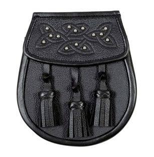 A Touch of Tradition: Leather Day Sporran with Celtic Knotwork